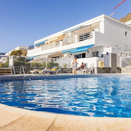 The Daisies - Sunny, Modern 2 Bedroom 아파트